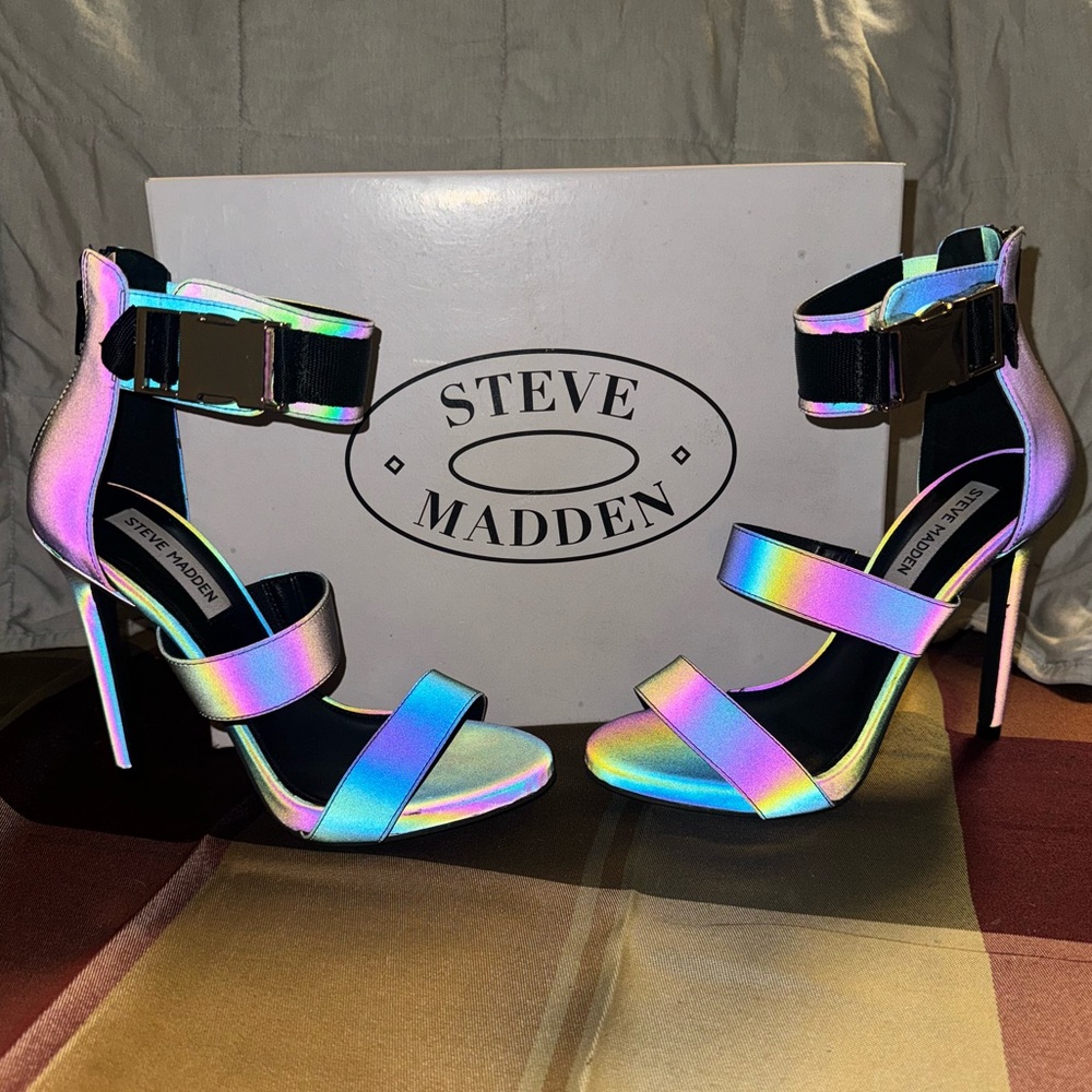 Steve Madden Felice Metallic 7.5 heels